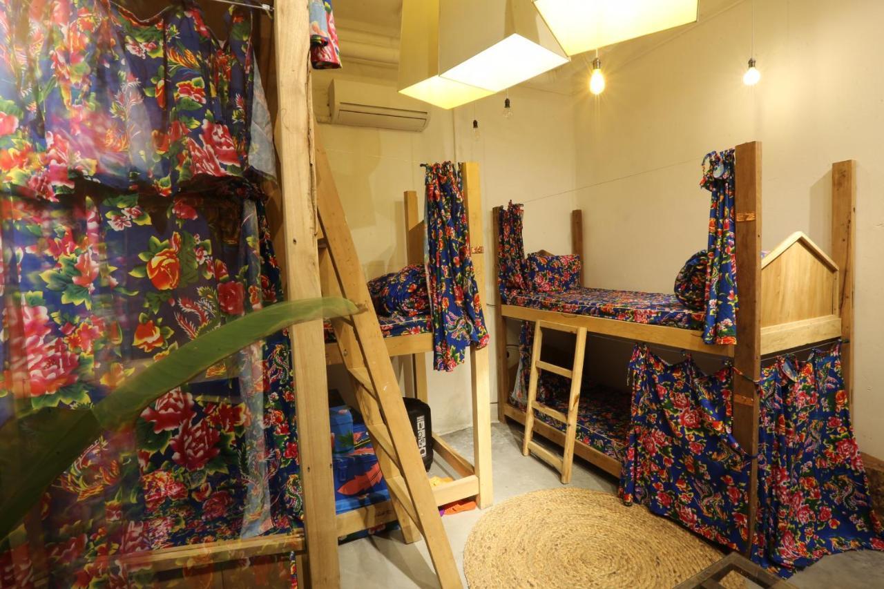 Diamond Dorm Vietnam Hostel Hanoi Exterior photo