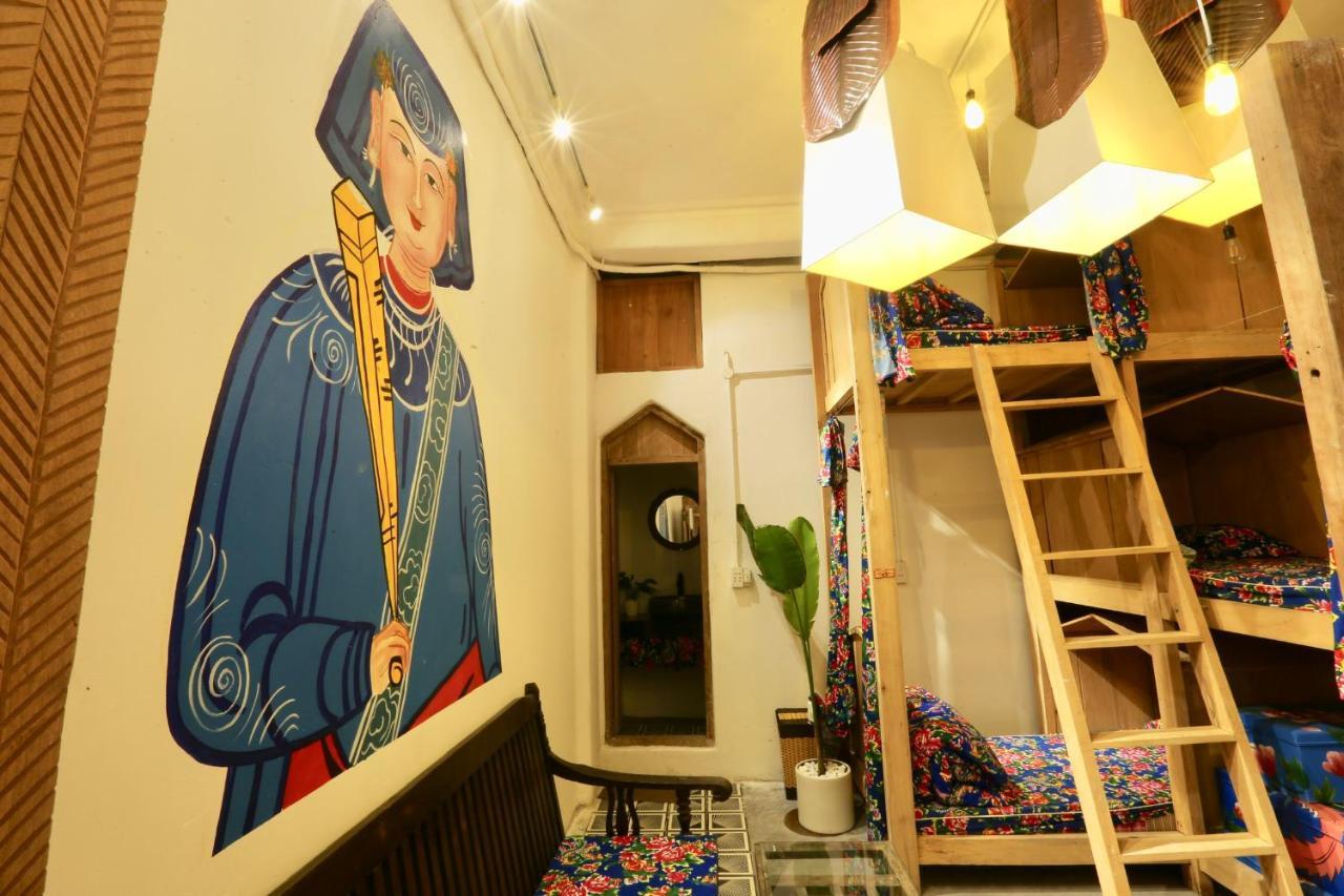 Diamond Dorm Vietnam Hostel Hanoi Exterior photo